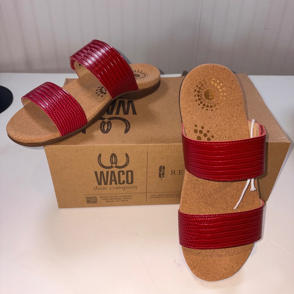 Revitalign Sullivan Slide Sandals 8.5 Red Snake Print Leather Orthotic Comfort